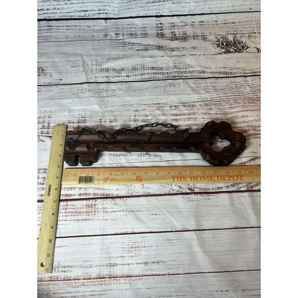 Rare‎ Vintage Hand Made Brown Wood Key Rack Wooden Primitive Chain Iron Hanging